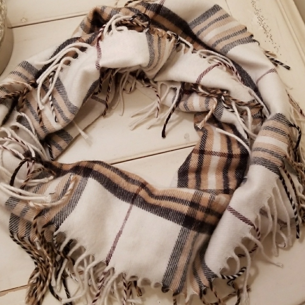 VH Infinity scarf